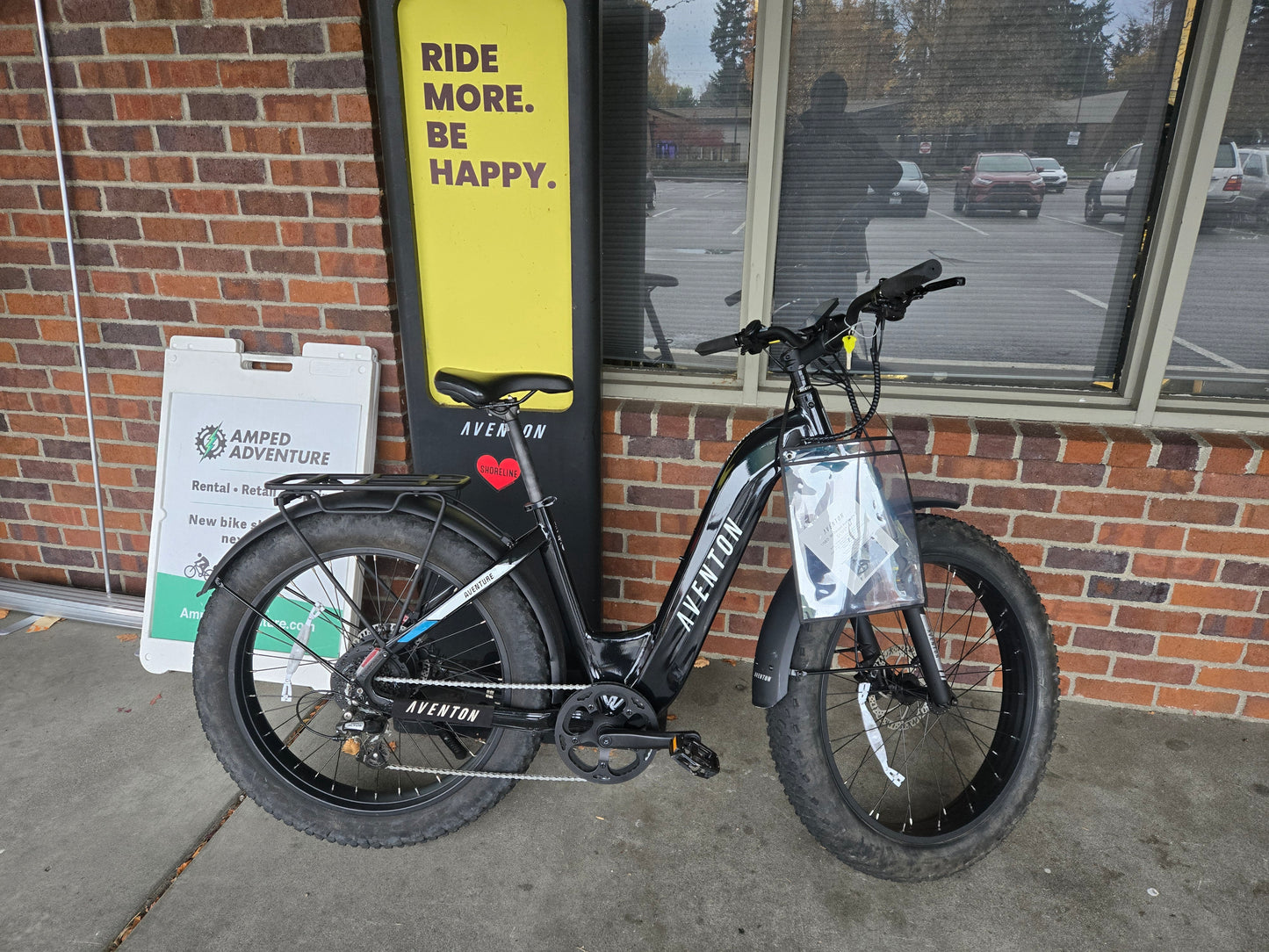 Aventon Aventure 2 - Step Thur Black