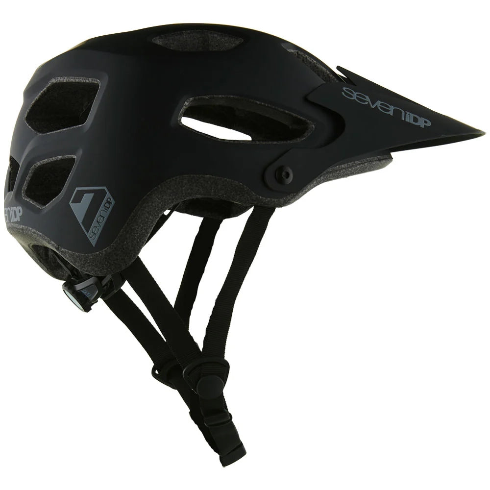 7iDP X2 Helmet Matte Black L/XL